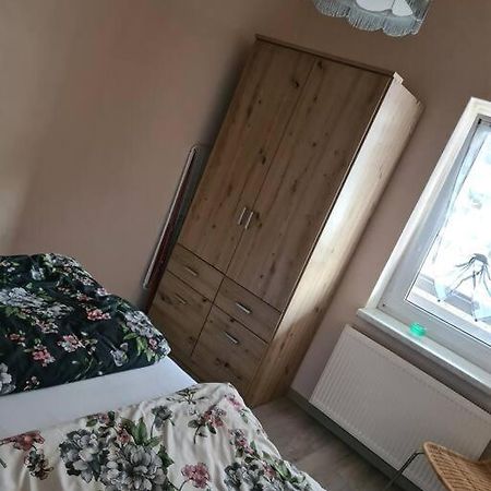 Gemuetliche Ferienwohnung Am Waldrand Elgersburg Esterno foto
