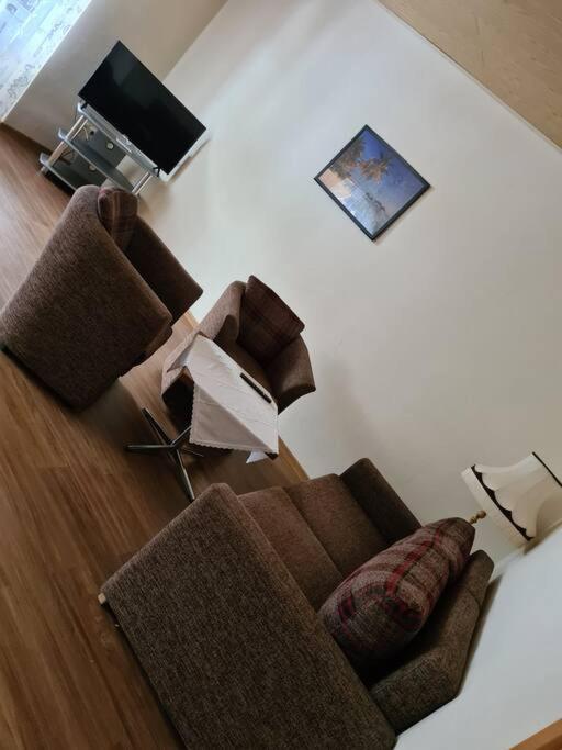 Gemuetliche Ferienwohnung Am Waldrand Elgersburg Esterno foto